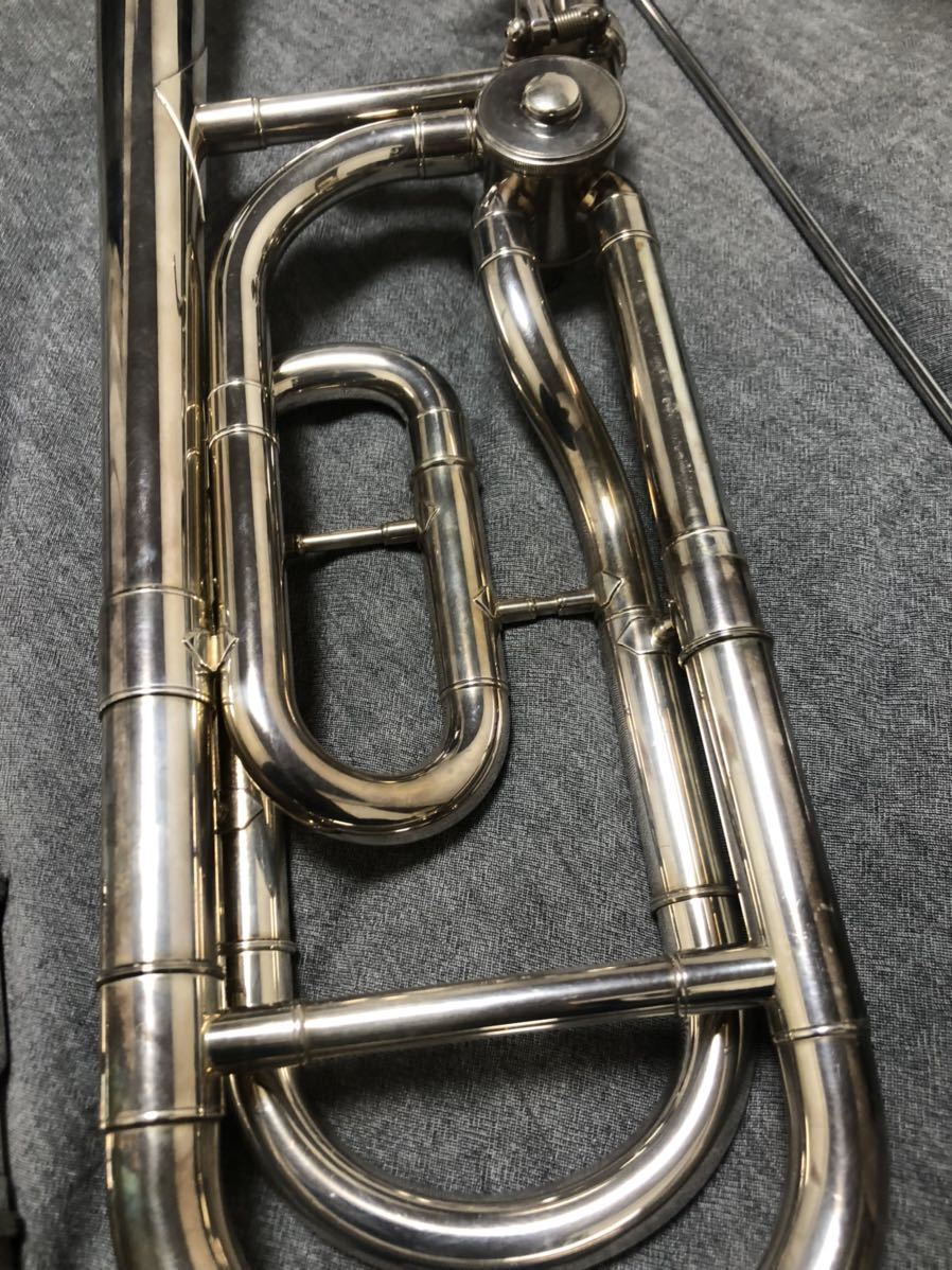 yamaha ysl 8420s Yamaha Trombone YSL Tenor Bass シルバー