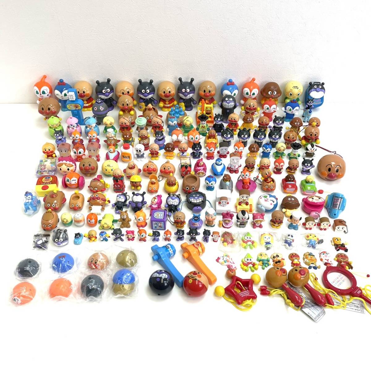 アンパンマン　ガチャガチャ　まとめ売り 221019Z アンパンマン おもちゃ 大量 まとめ セット ガチャガチャ