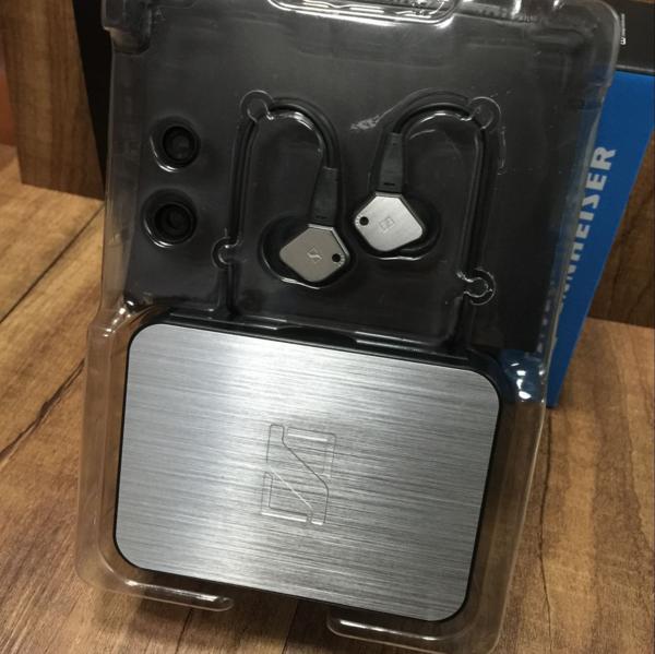 Sennheiser ゼンハイザー IE 80 イヤホン ダイナミック カナル型