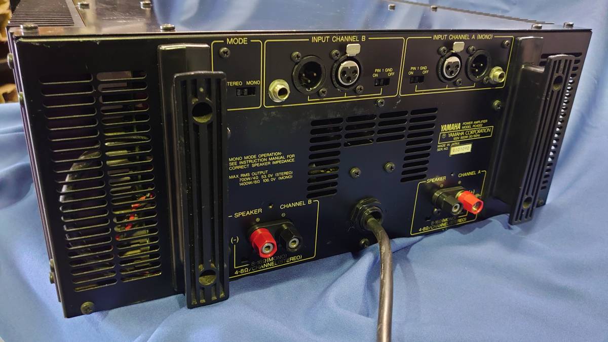 YAMAHA PC4002 音出し確認済 YAMAHA パワーアンプ PC4002 Amplifier