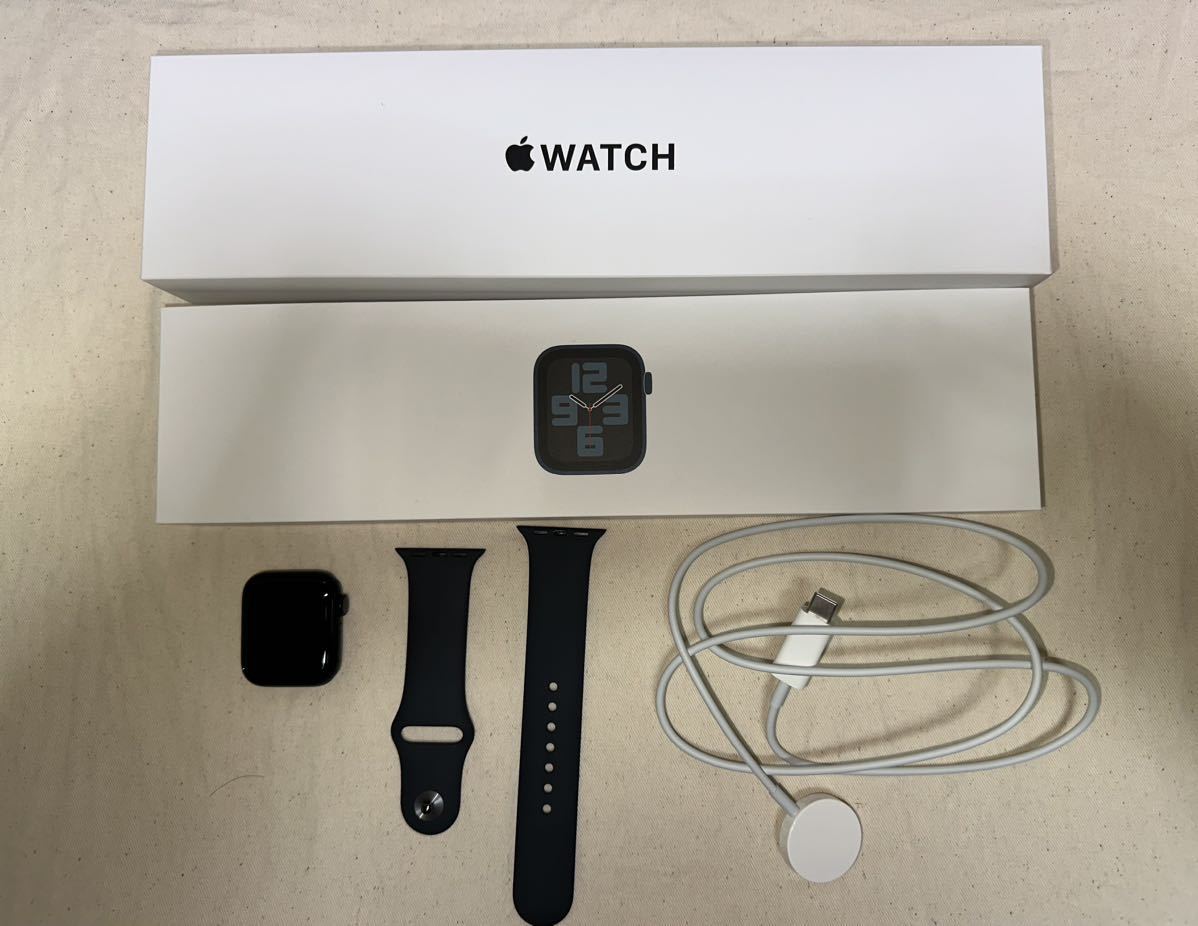 【超美品】Apple Watch SE（第2世代：GPSモデル）40mmミッドナイトアルミニウムケースとミッドナイトスポーツバンド MNJT3JA Watch Apple 40mm 100% ミッドナイト公式WEB ミッドナイト公式認定