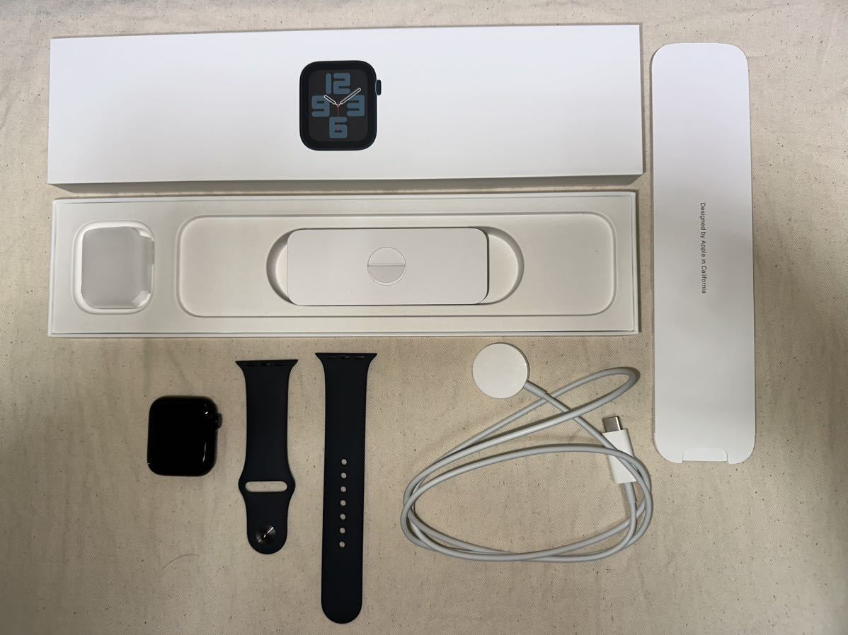 【超美品】Apple Watch SE（第2世代：GPSモデル）40mmミッドナイトアルミニウムケースとミッドナイトスポーツバンド MNJT3JA Watch Apple 40mm 100% ミッドナイト公式WEB ミッドナイト公式認定
