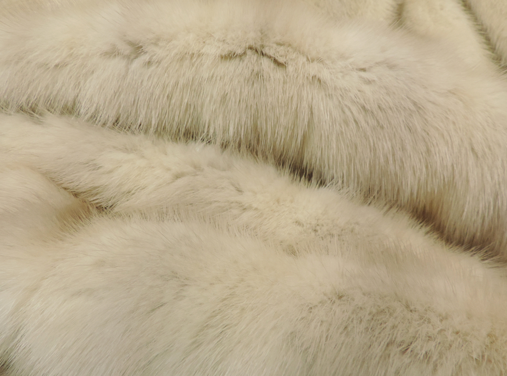 毛皮コート ミンク 貂皮 MINK fur ホワイト系 白系 本物毛皮 リアル 