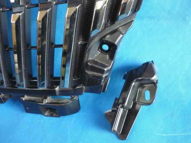 使用感少 エスクァイア 前期 Gi 純正 フロント グリル HVエンブレム