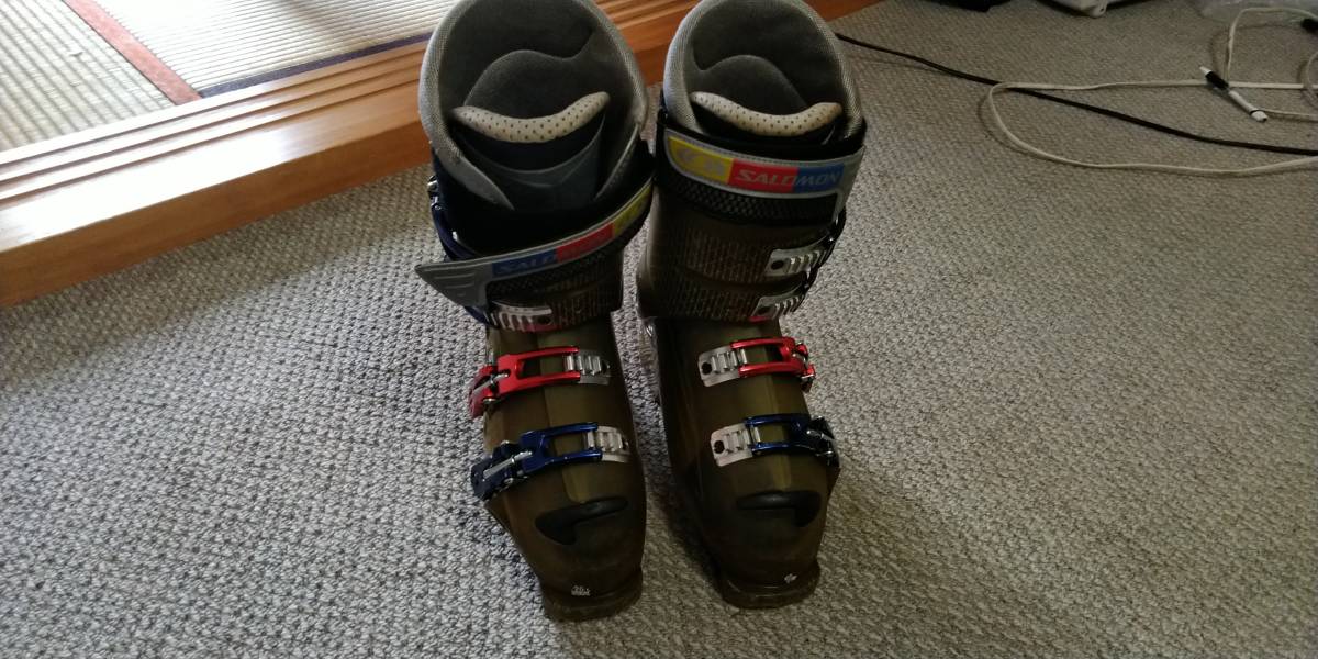  サロモン スキーブーツ COURSE110 26cm ソール304mm SALOMON(26.0cm)｜売買されたオークション情報、yahooの商品情報をアーカイブ公開 - オークファン 26.0cm