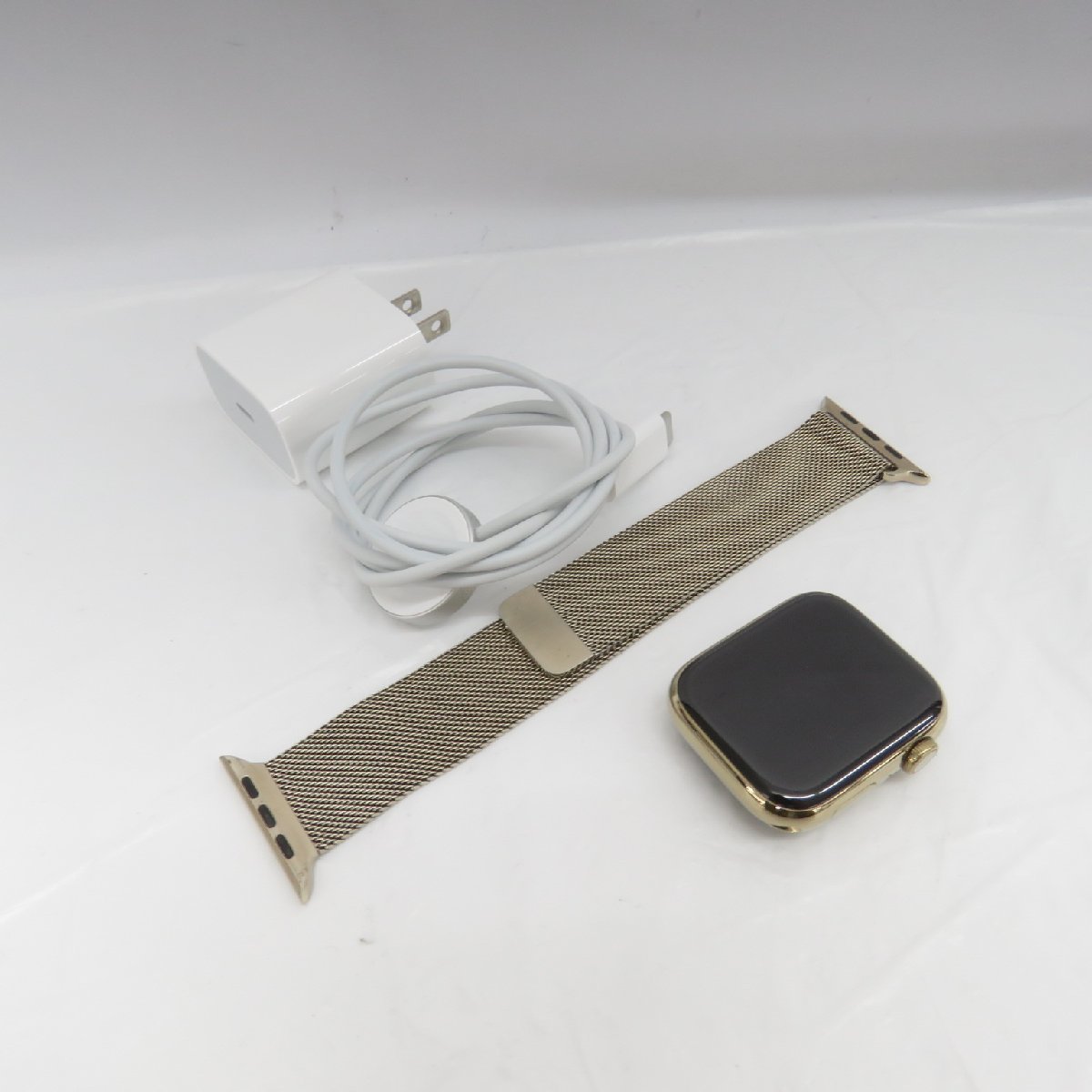 Apple Watch Series - 7、10月8日（金）より注文受付を開始 Apple 