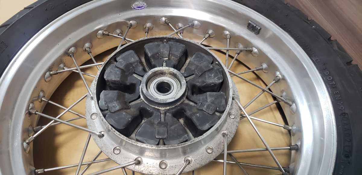激レア 希少 akront アクロン ホイール ワイドリム 4穴 kz1000 z1 z2