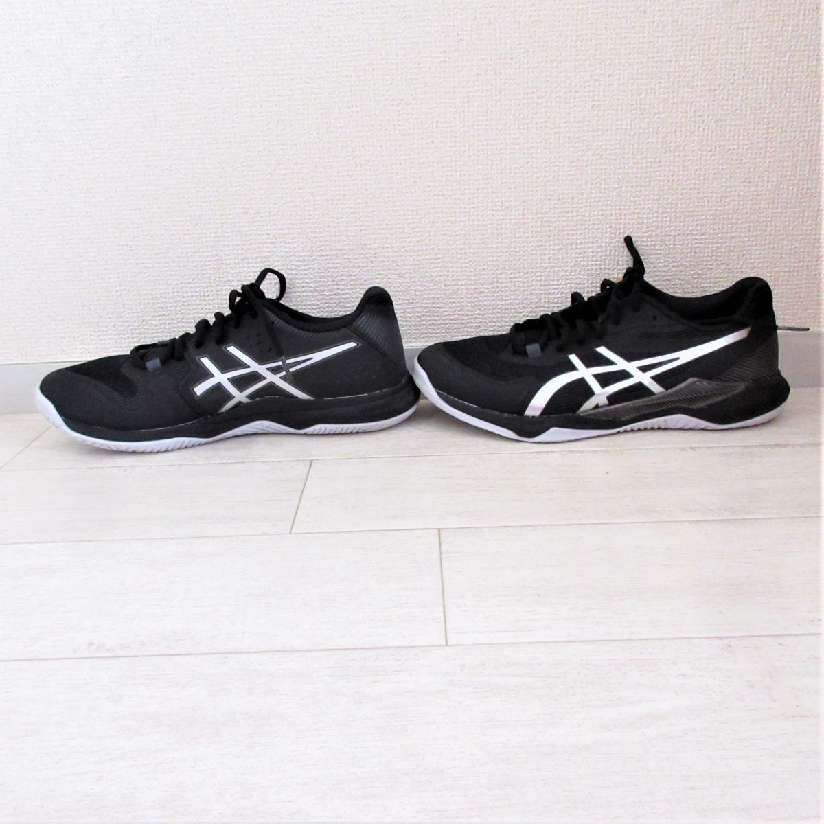 新品 未使用品 タグ付き asics アシックス GEL-TACTIC インドア 