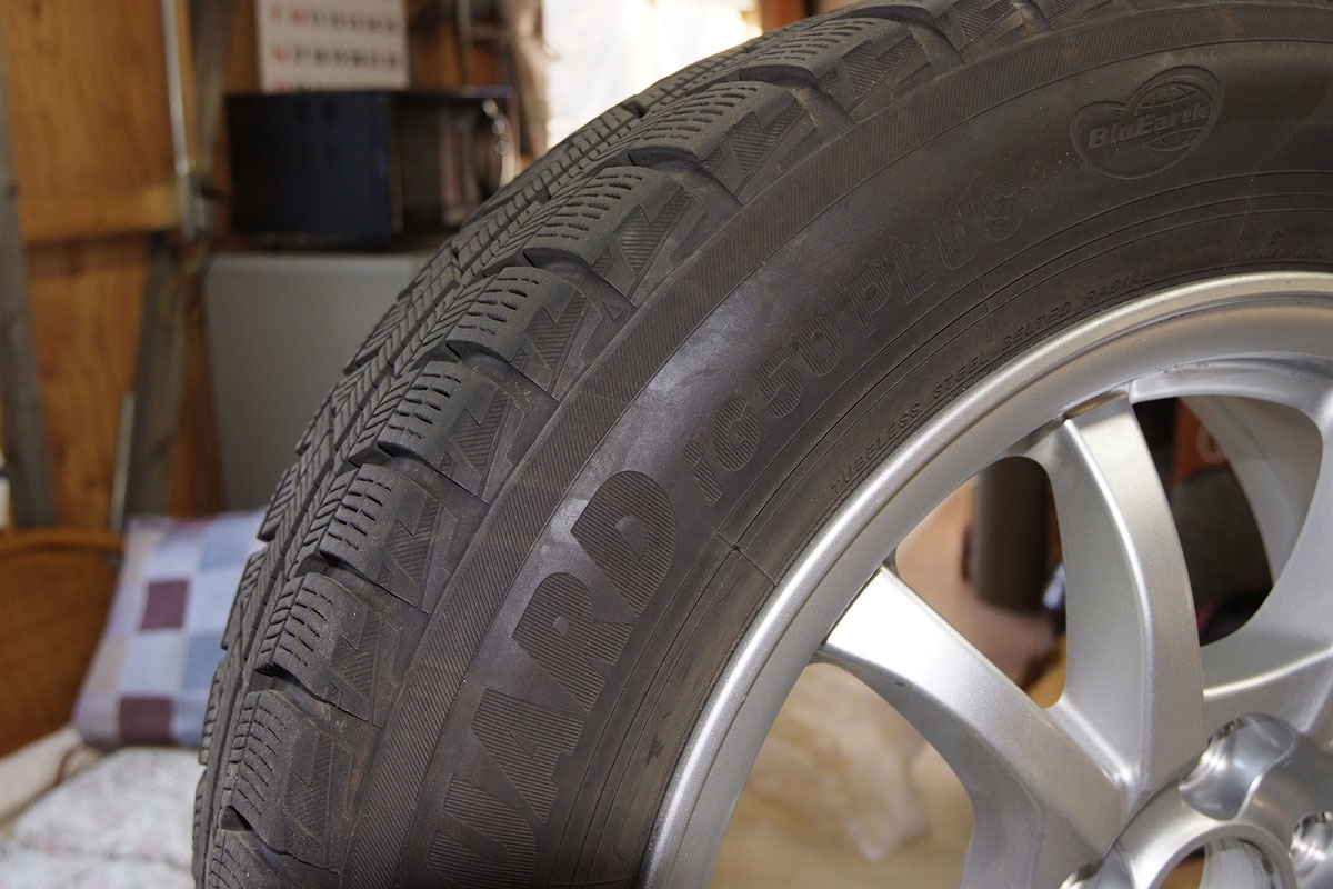 ヨコハマ アイスガード(iceGUARD iG50 PLUS)205/60R16 92Q　プリウスアルファ純正アルミホイール付_3