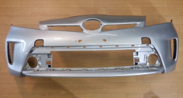 激安大特価，低価 OATM2Yc31 ZVW30 プリウス 後期 純正フロントバンパー 52119-47460 シルバー(フロント)｜売買されたオークション情報、yahooの商品情報をアーカイブ公開 - オークファン トヨタ用