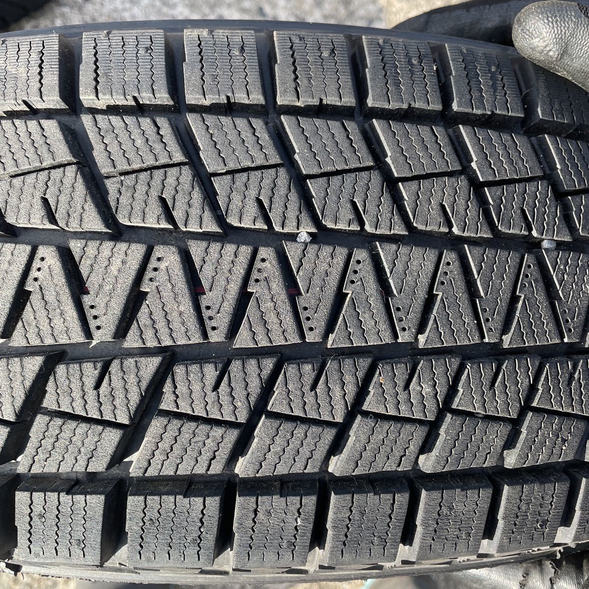 アルファード ヴェルファイア バリ山 215/65R16 スタッドレス 4本