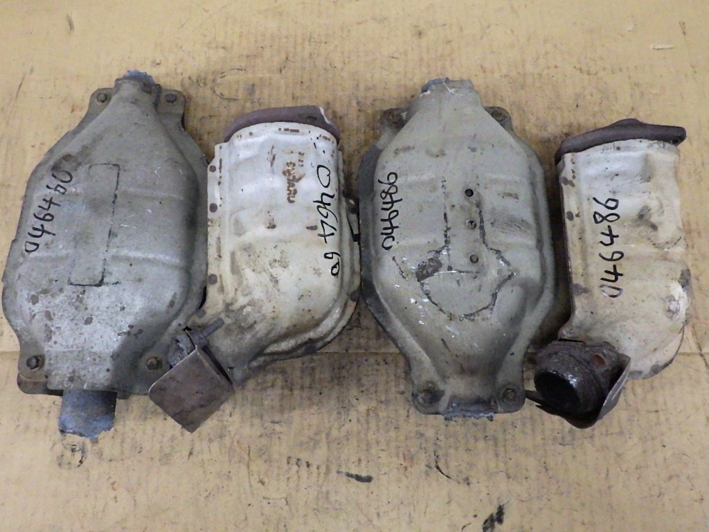 スバルプレオ触媒 2台分パラジウム　素材用４個 プレオ スバル Yahoo!オークション 型式:DAA-ZF1｜ＣＲ－Ｚ(ホンダ)の総合 「zf1 キャタライザー