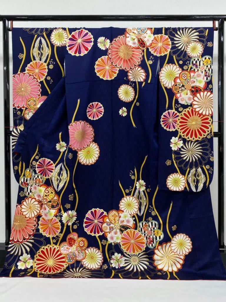 振袖 菊柄⁄吉祥文様 上品 シンプル 控えめ 白⁄金 正統派古典 正絹 