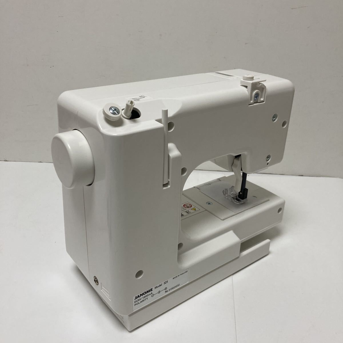 未使用 ジャノメ JANOME サンリオ ハローキティ コンパクト電動ミシン  