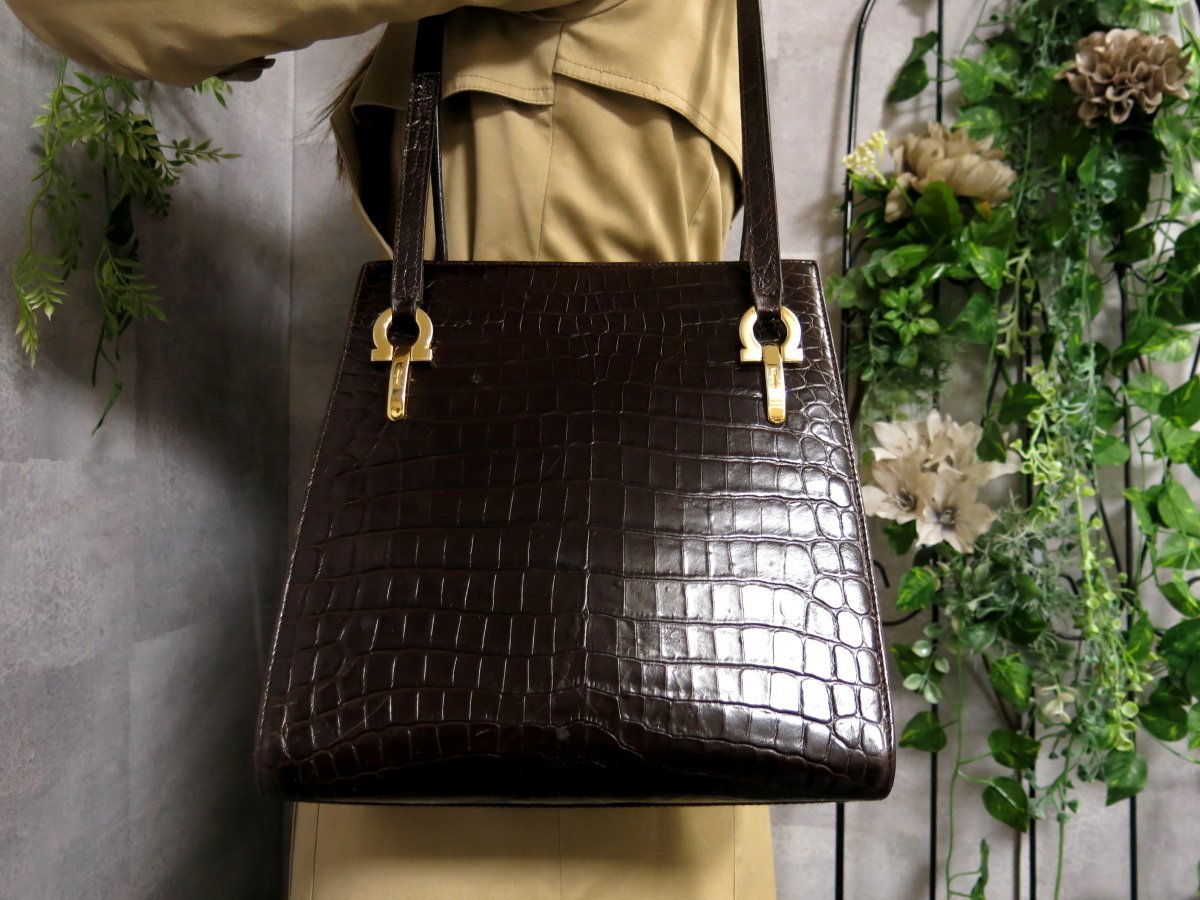 ○超美品○Salvatore Ferragamo フェラガモ○ガンチーニ○クロコダイル 
