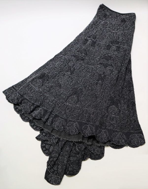 【高品質，人気】 良品 国内正規品 CHANEL シャネル 05A P26324 総柄 アシンメトリー ロング スカ―ト ドレス 38 ブラック&times;シルバー フランス製(フレアースカート、ギャザースカート（ロング）)｜売買されたオ 女性用