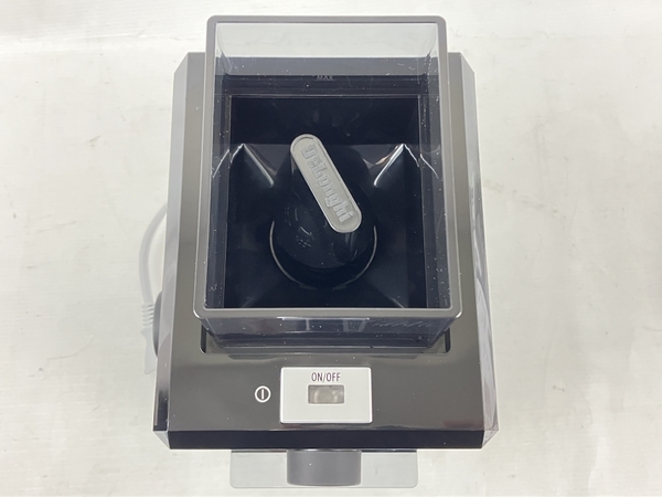 DeLonghi KG79J コーヒーグラインダー 家電 デロンギ 未使用 N6716575 うす式 KG79J デロンギ 粗挽き～ デロンギ（DｅLｏｎｇｈｉ） KG79Jうす式電動ミル
