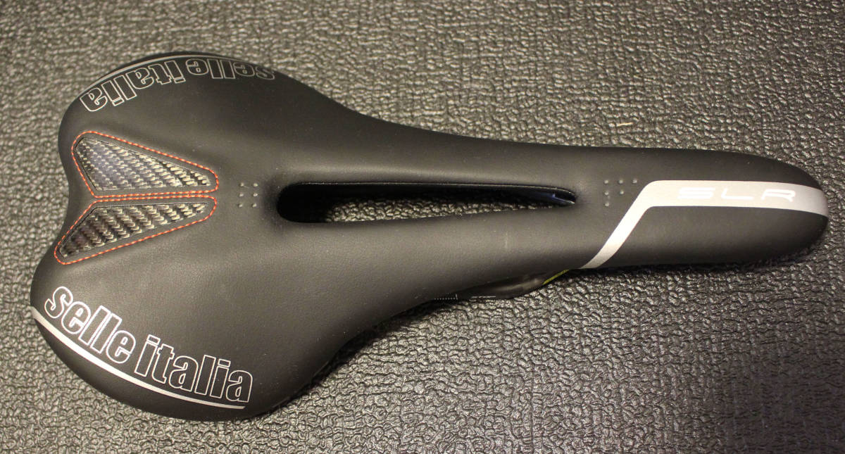 SELLA ITALIA セライタリア SLR Carbonio Flow サドル カーボンレール