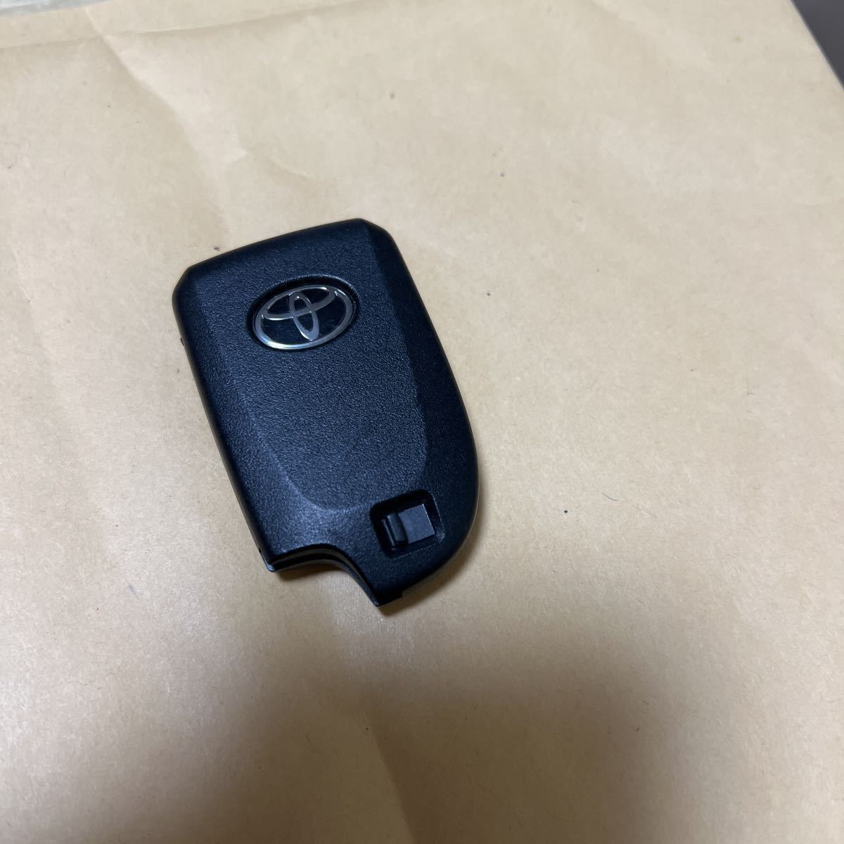 送料無料☆☆ トヨタ　ハイエース　レジアスエース　2ボタン　スマートキー キーレス基盤番号　007－AB0065 33 トヨタ ハイエース レジアスエース 未使用保管品 純正スマートキー Type14