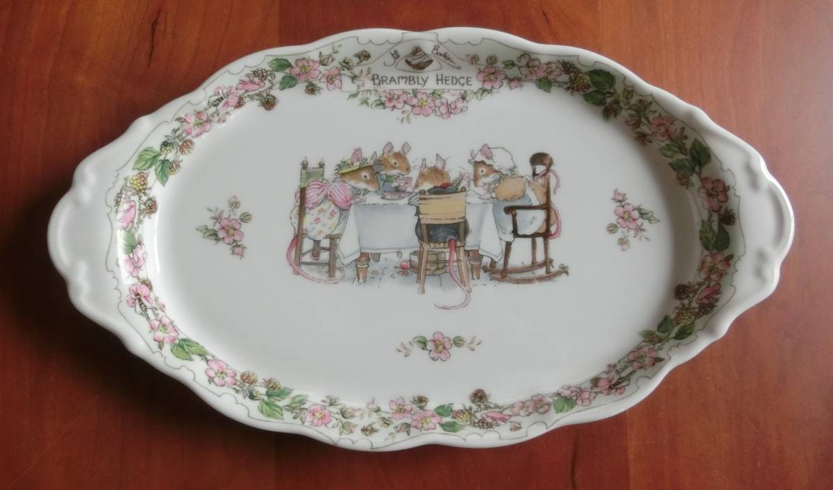 安い，豊富な レア Royal Doulton/ロイヤルドルトン BRAMBLY HEDGE 可愛い皿 26cm&times;15&times;1 8 イギリス製(ロイヤルドルトン)｜売買されたオークション情報、yahooの商品情報をアーカイブ公開 - オークファン ロイヤルドルトン