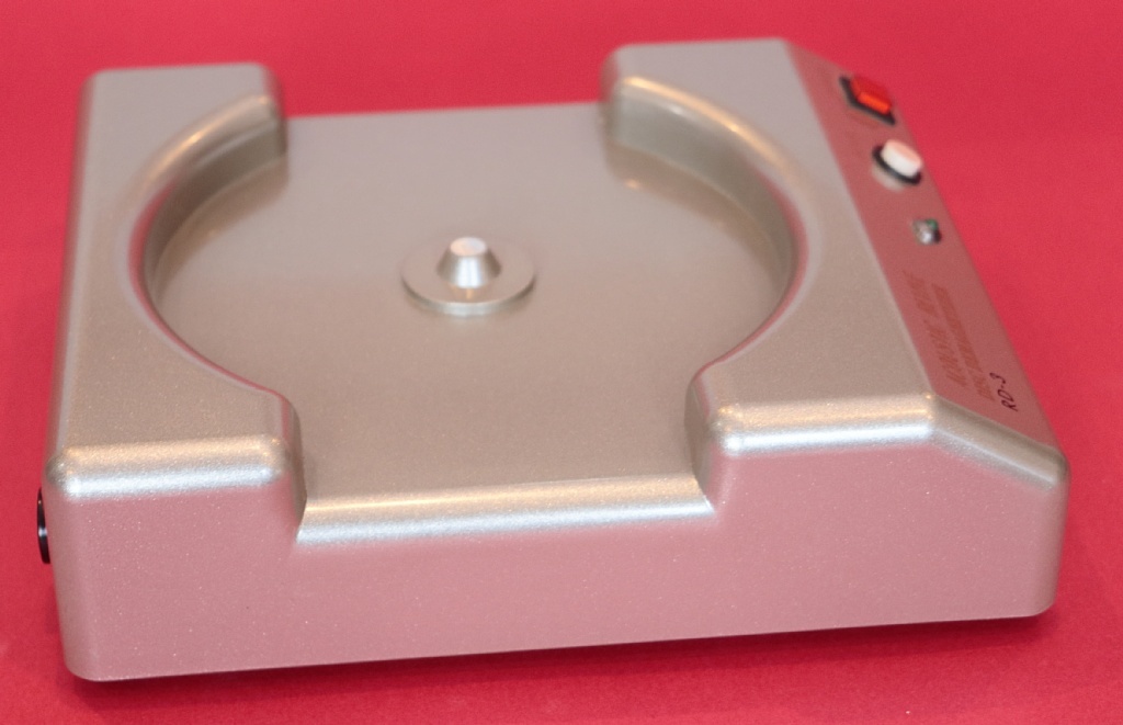 <画期的!>アコースティックリバイブ(Acoustic Revive)社製、世界特許の消磁器:RD3(美品) ACOUSTIC アコースティックリバイブ オーディオ機器 R-AL1-AS Conditioner XLR-1.0