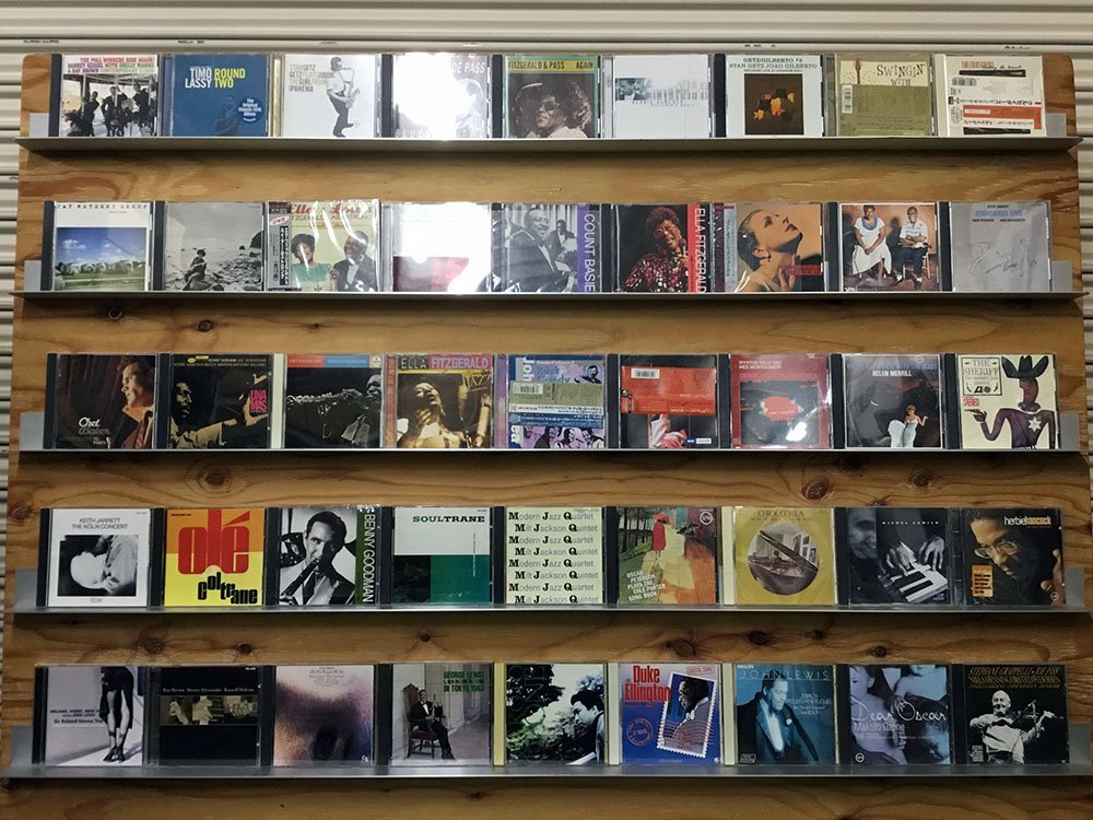 ジャズ CD DAVISなど BASIE、MILES COUNT JAZZ系 まとめて出品 ▽ 約150枚