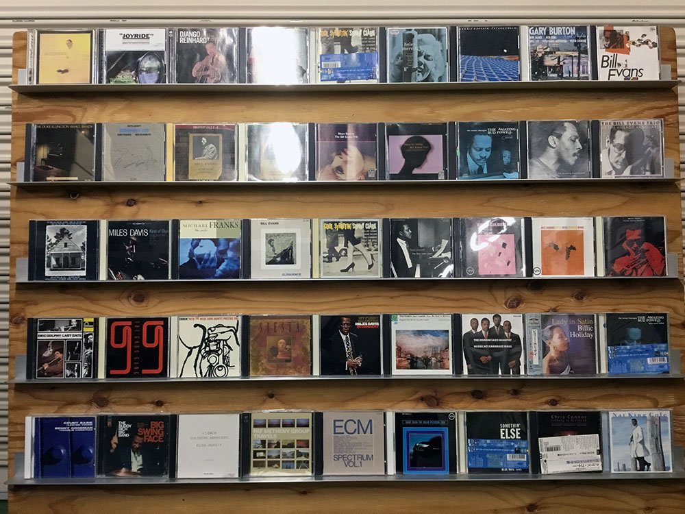 ジャズ CD DAVISなど BASIE、MILES COUNT JAZZ系 まとめて出品 ▽ 約150枚