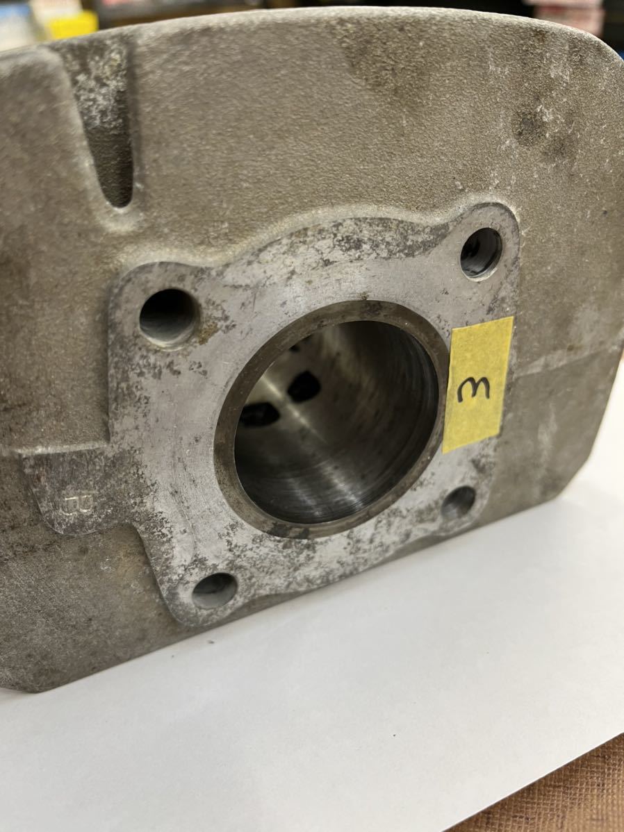 KH250 350SS 250SS エンジン シリンダー左 カワサキ シリンダーヘッド 3個セット Kawasaki KH 新品0.5mm OHボーリング済みシリンダー 極上デッドストック品 KH400 750ss KAWASAKI,KH250&frasl;400