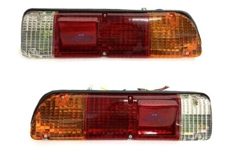 ダットサン 620 テールライト 社外 リプロ品 datsun 620 ダットラ