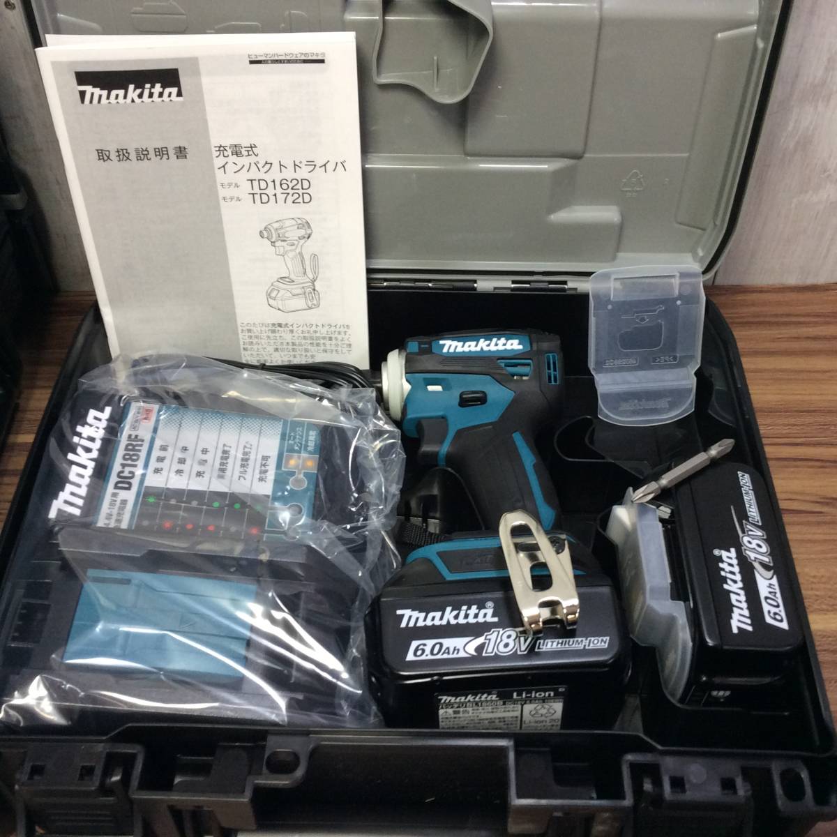 マキタ 充電式インパクトドライバ makita 未使用 makita未使用品マキタ『18V 充電式 &frasl; 未使用品 インパクトドライバ 黒 MAKITA 未使用品(S) 18V充電式 TD002GRDX 駅南やまご質店オンラインショップ TD173DGXPG