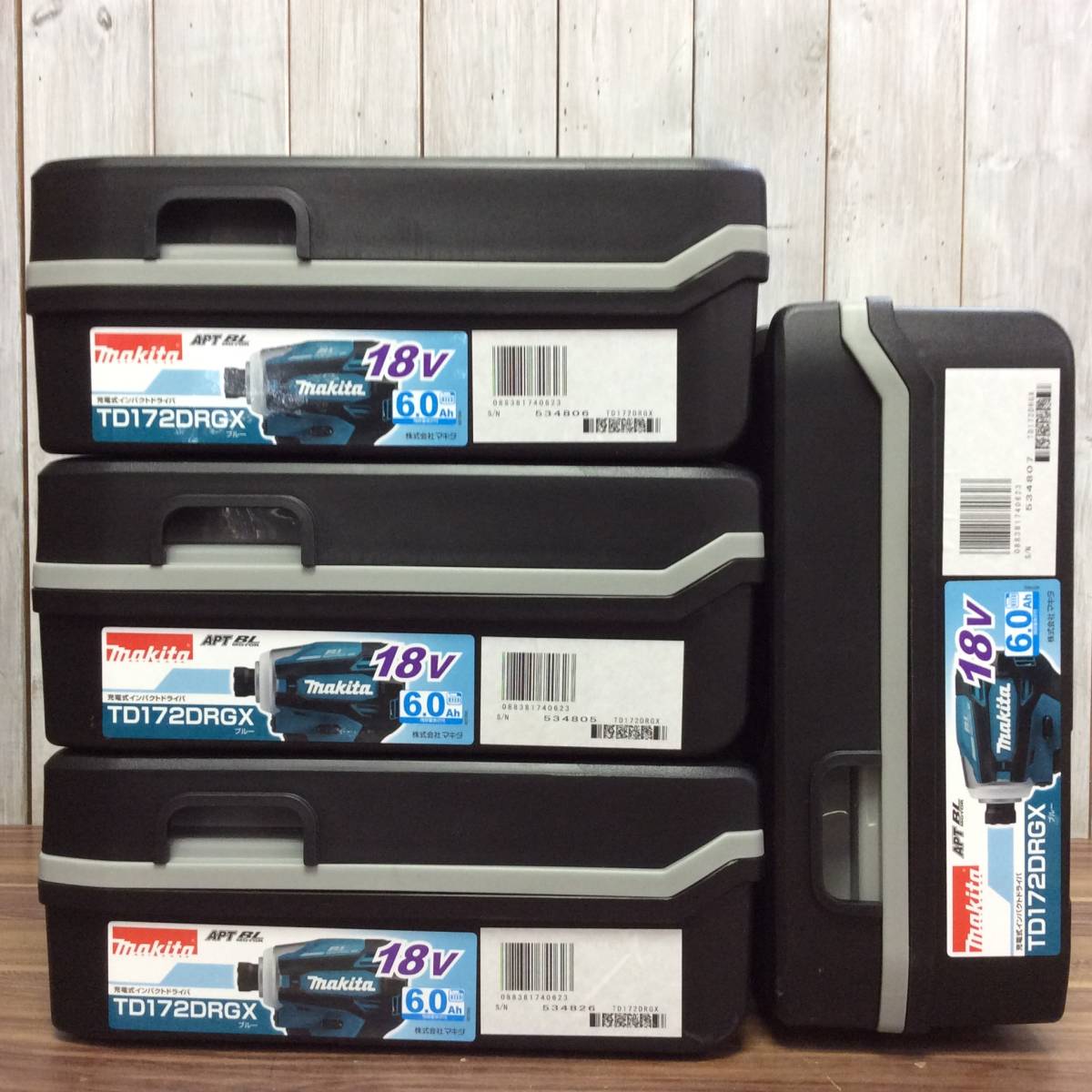 マキタ 充電式インパクトドライバ makita 未使用 makita未使用品マキタ『18V 充電式 &frasl; 未使用品 インパクトドライバ 黒 MAKITA 未使用品(S) 18V充電式 TD002GRDX 駅南やまご質店オンラインショップ TD173DGXPG