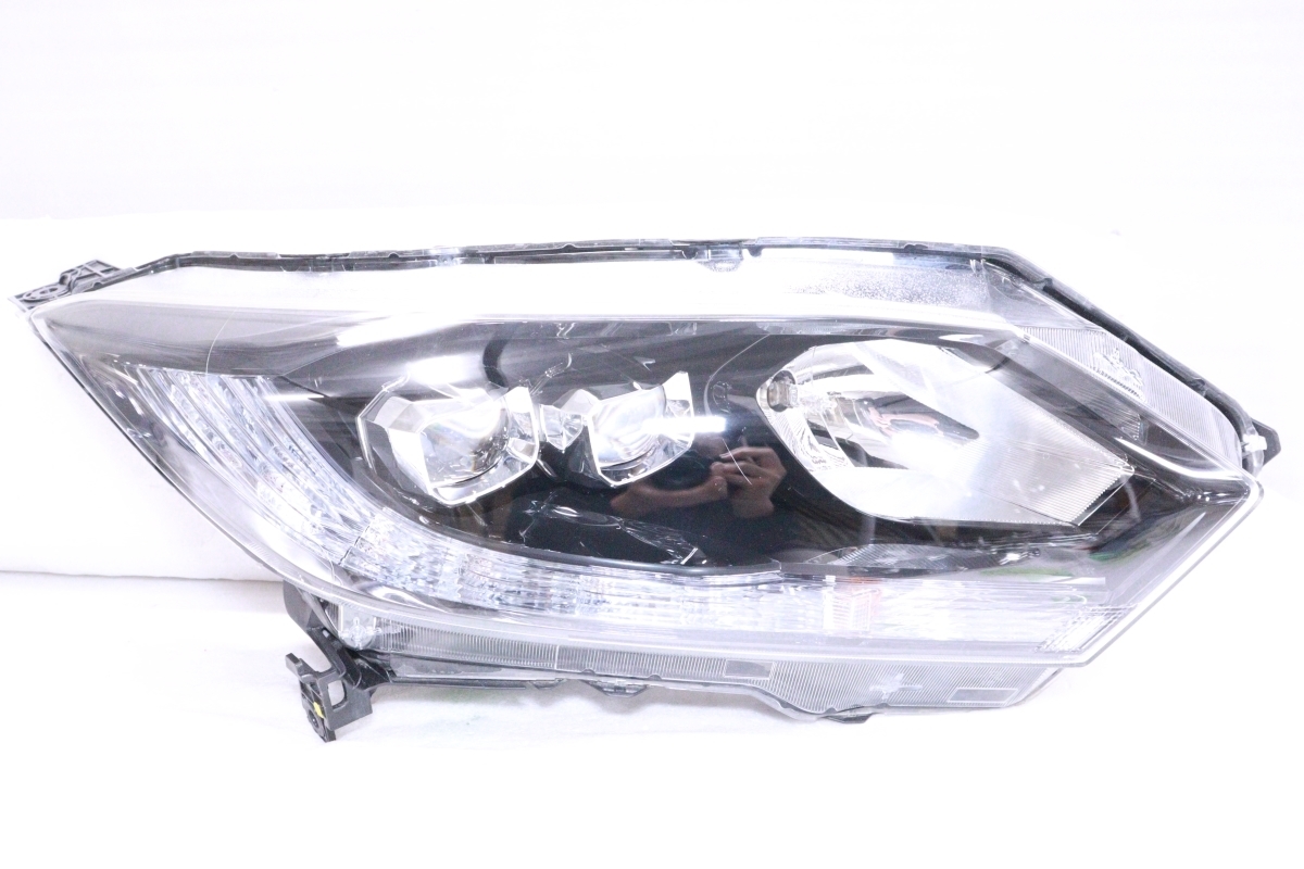 2Y-375☆前期 中期 LED RU3 ヴェゼルハイブリッド☆右ヘッドライト