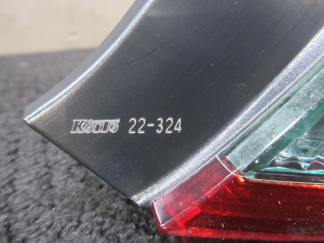 34395　JZX110　マークⅡ　後期　右テールランプ　シルバー/1C0 JZX110 後期 テールランプ ウインカー 110系 マークII(むーみん