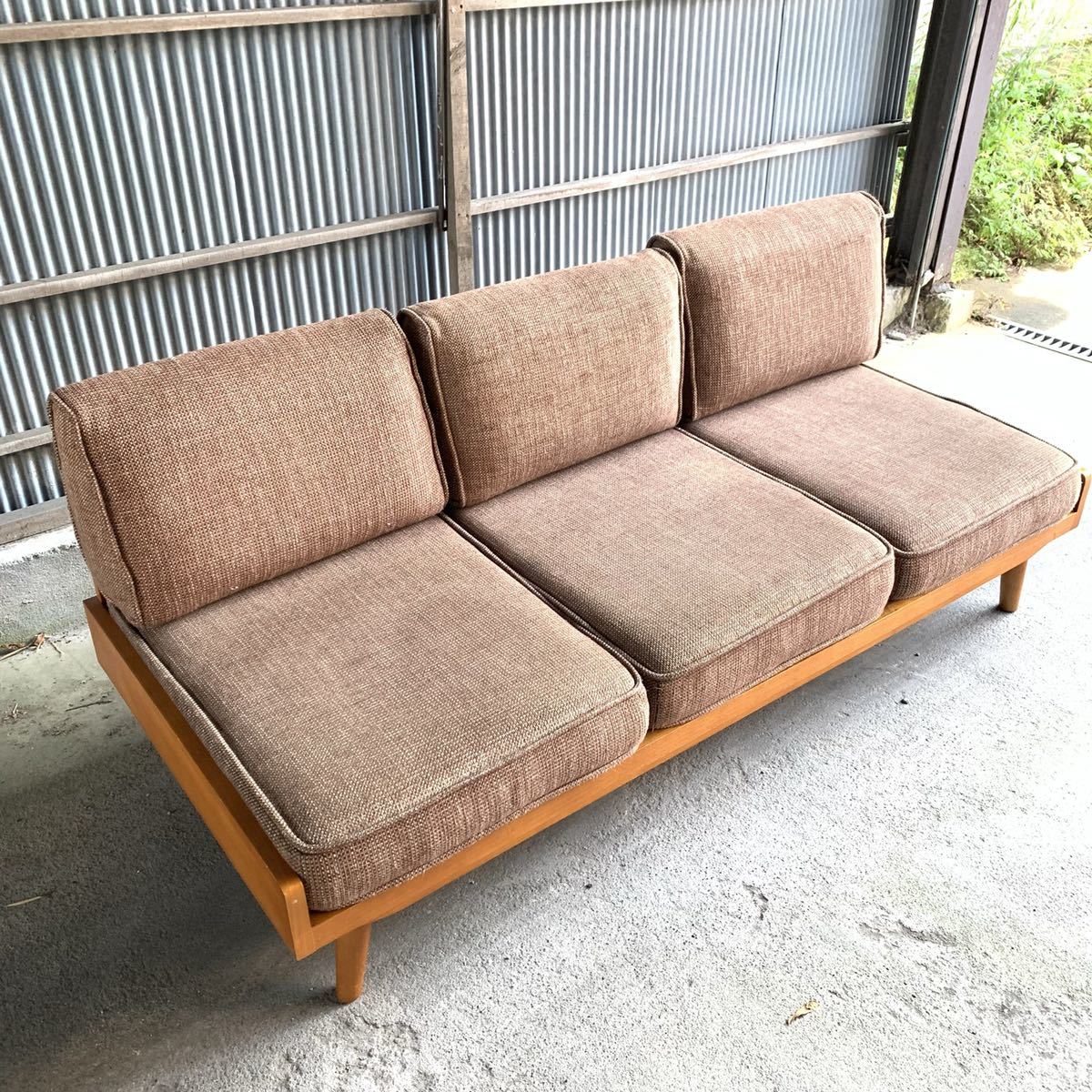 unico 3人掛けソファ　木製 unico 3人掛けソファ木製