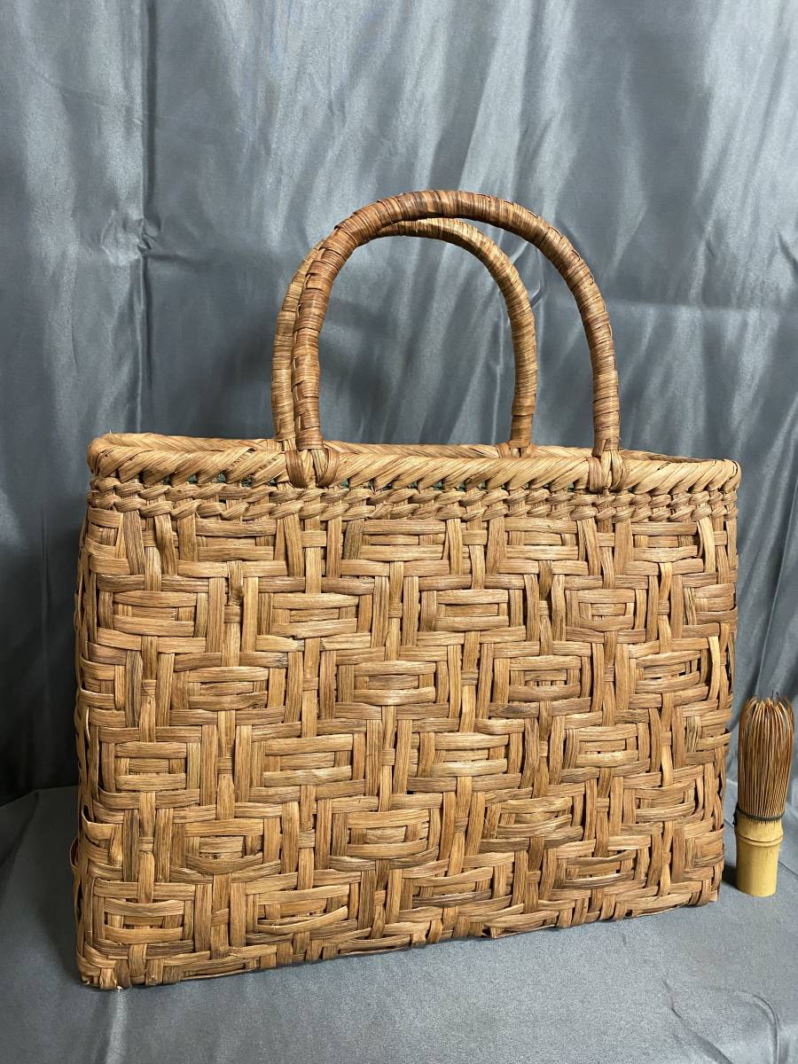 白川郷　国産蔓使用　匠の技　職人手編み　連続網代編み　山葡萄籠バッグ 白川郷 国産蔓使用 匠の技 職人手編み 連続網代編み 山葡萄籠バッグ