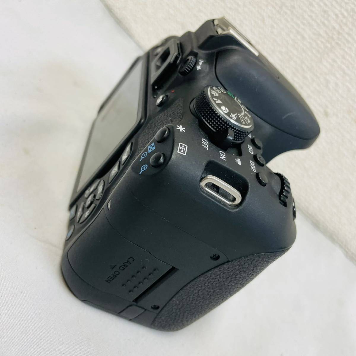 Canon EOS Kiss X8i デジタル一眼レフカメラ ボディ NN6777 EOS Canon