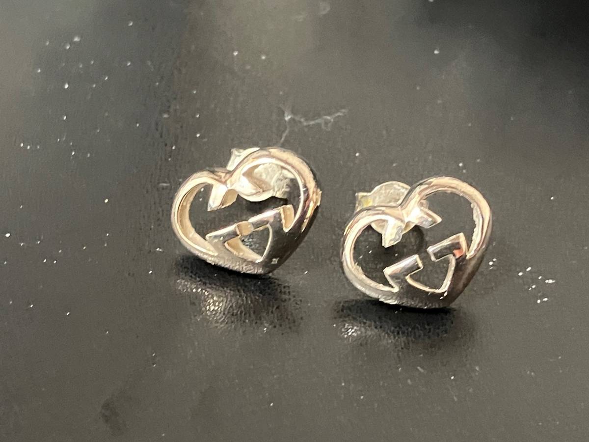 8523 GUCCI インターロッキングG ハート ピアス シルバー 925 ※説明と