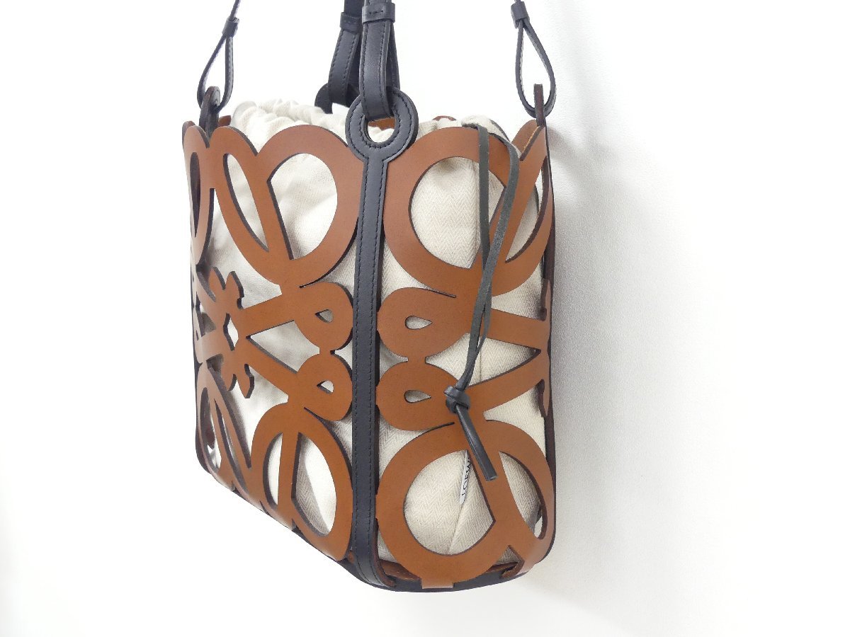 Sランク LOEWE アナグラムカットアウトトートスモール タン カーフ 
