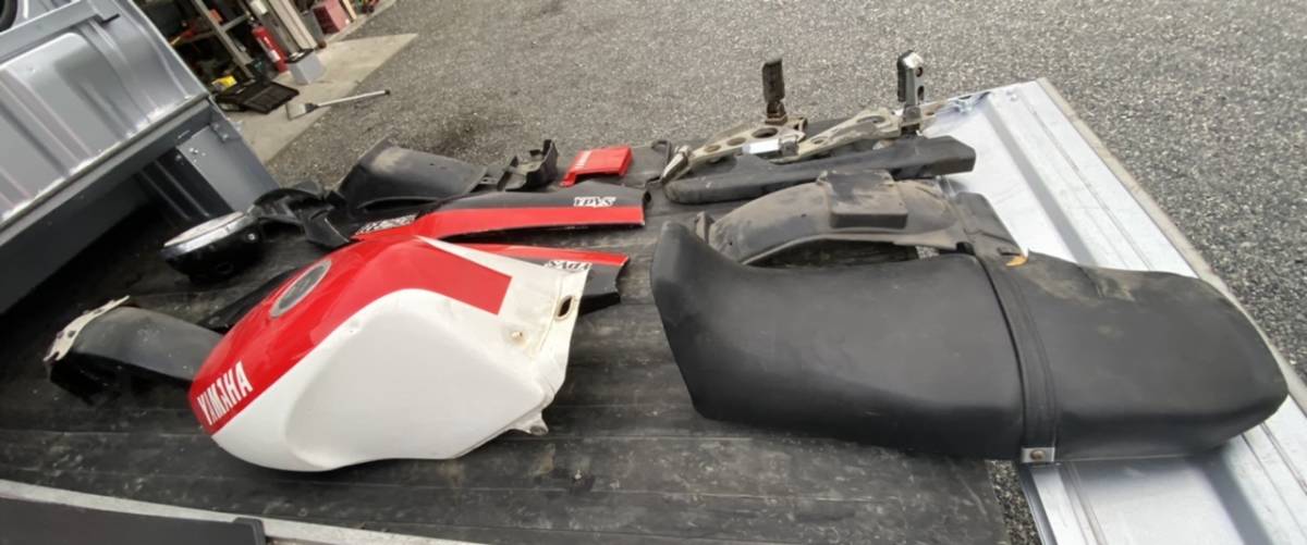 ヤマハ☆RZ250R☆外装等一式☆その他パーツ出品中☆xj400dtzr25029l3ma3xv1KTrgv250γガンマNSR250Rsp16182128 - ヤマハ Yahoo!オークション バイク・スクーター フレーム セット