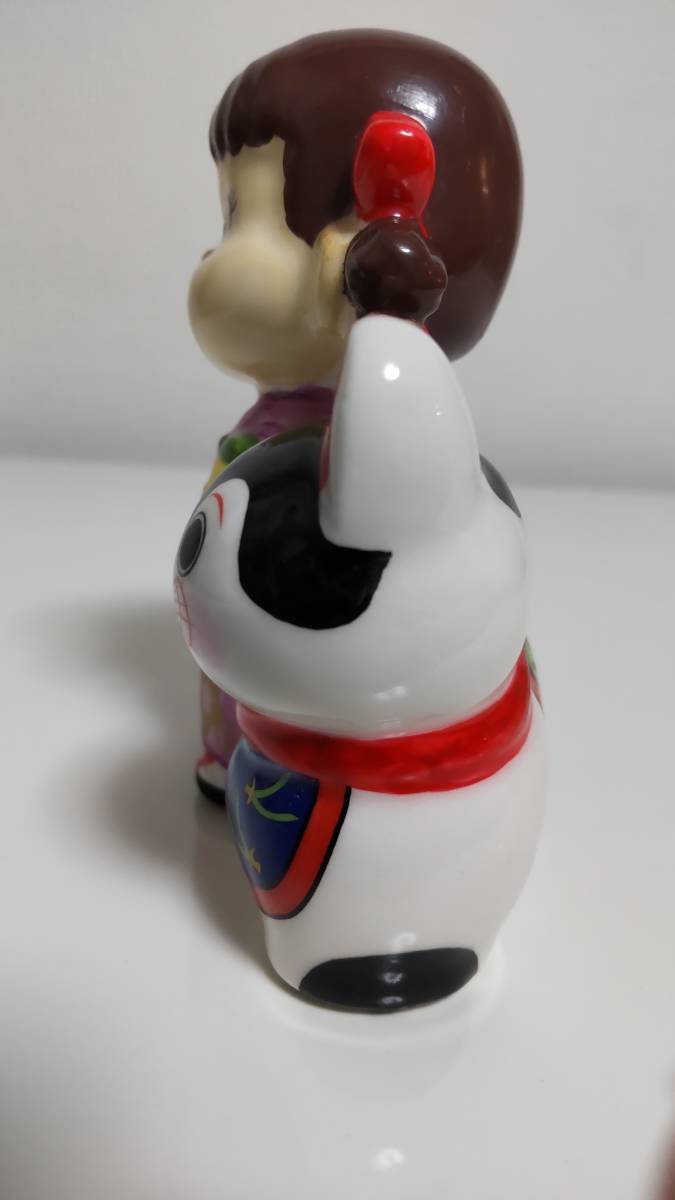 ペコちゃん 開運 狛犬 置物 陶器 オブジェ 人形 不二家 お正月(ペコ  