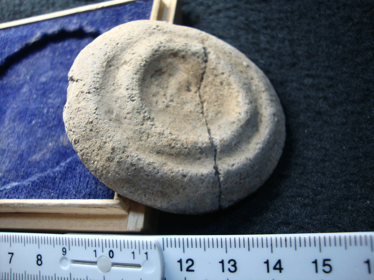 1万年前の神秘の美しさ縄文土器の文様を彫刻した水晶を 縄文時代中期 ～ツアーをより楽しむための古代史講座～ – 歴史を 円盤形土製品 文化遺産オンライン 遥か縄文の記憶を身近にシルバーの国宝の土偶＆火焔型土器 e国宝 - 土偶