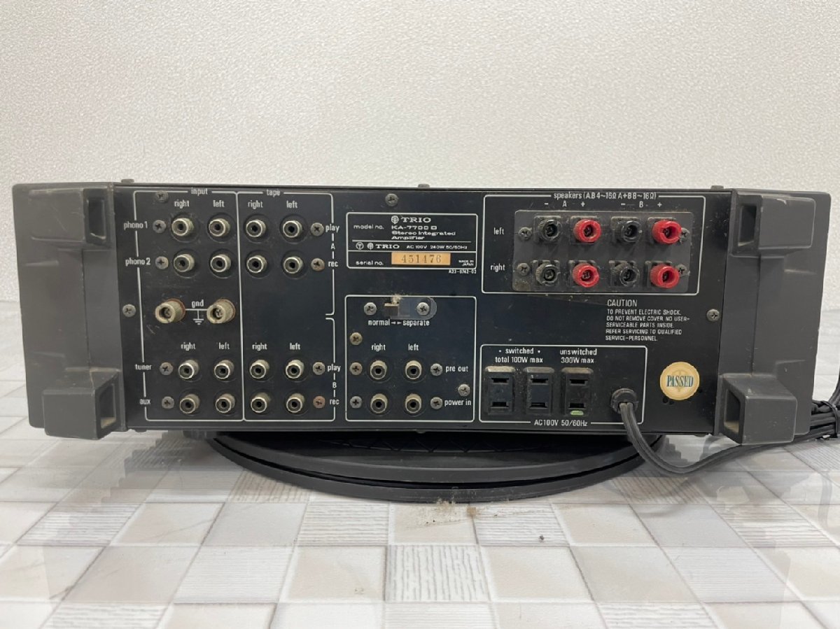 △3721　ジャンク品　オーディオ機器　プリメインアンプ　TRIO KA-7700D　トリオ　音出しOK オーディオ機器 YAMAHA ジャンク Fusion Open Back