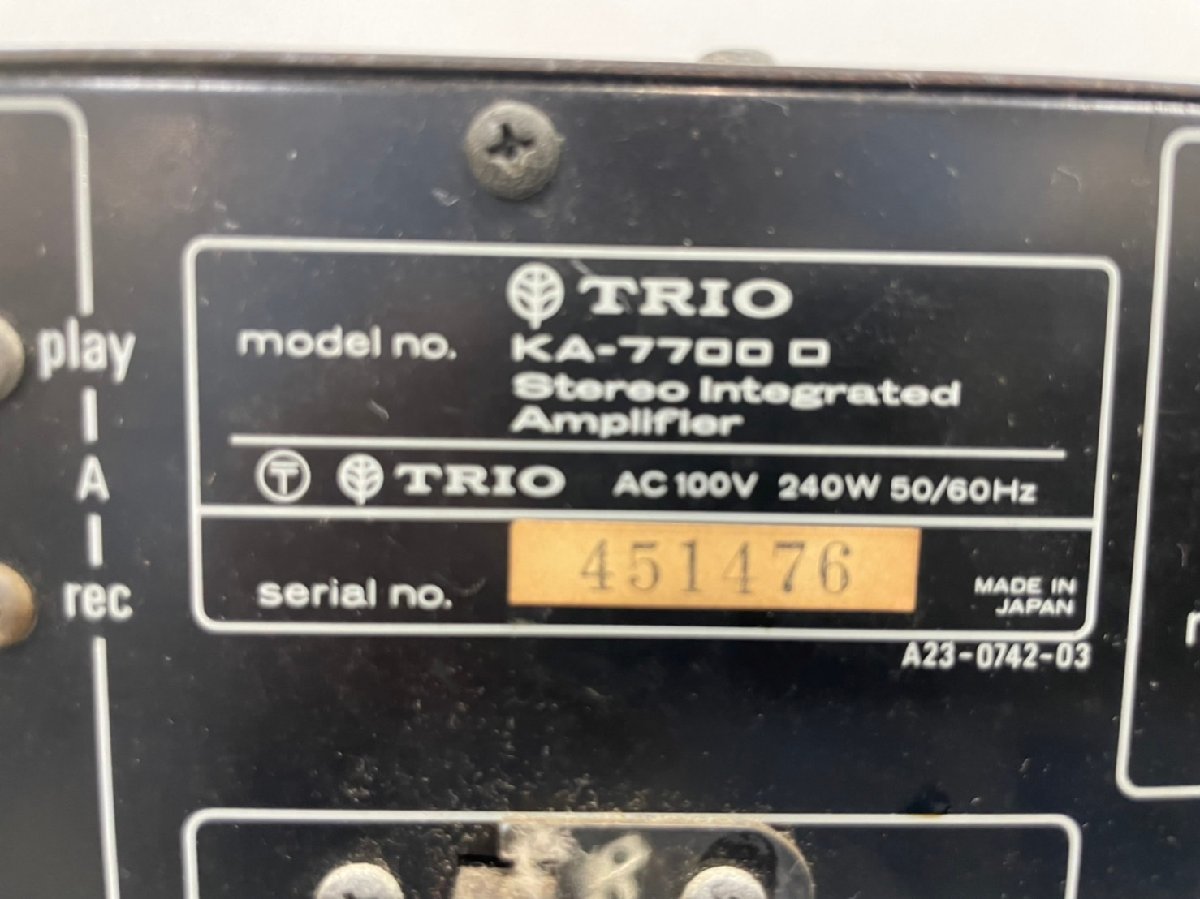 △3721　ジャンク品　オーディオ機器　プリメインアンプ　TRIO KA-7700D　トリオ　音出しOK オーディオ機器 YAMAHA ジャンク Fusion Open Back