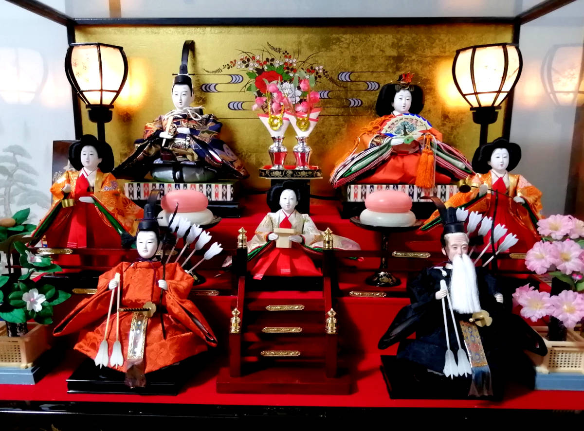 オ7】黒漆塗木地 牡丹唐草蒔絵 上手 針箱 鏡台 箱付 雛道具【検】ひな