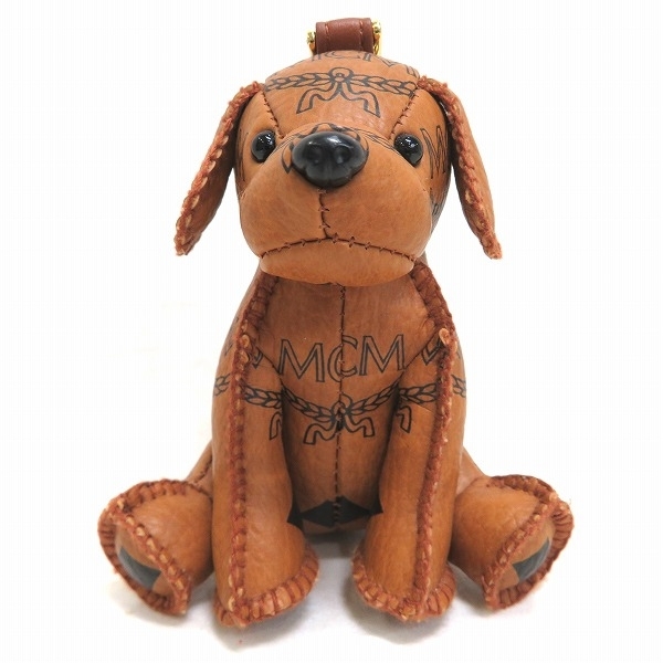 MCM クマ型キーホルダー ピンク MCM（エムシーエム）の「MCM⁄エムシー