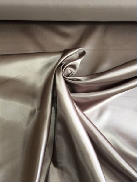 ☆送料無料☆大特価ポリエステルサテン オーク50m☆