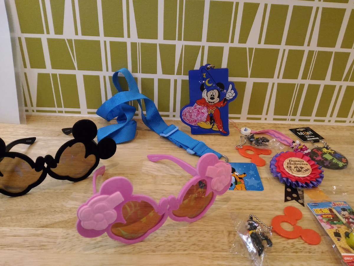 ディズニー ロゼットの値段と価格推移は 24件の売買情報を集計したディズニー ロゼットの価格や価値の推移データを公開