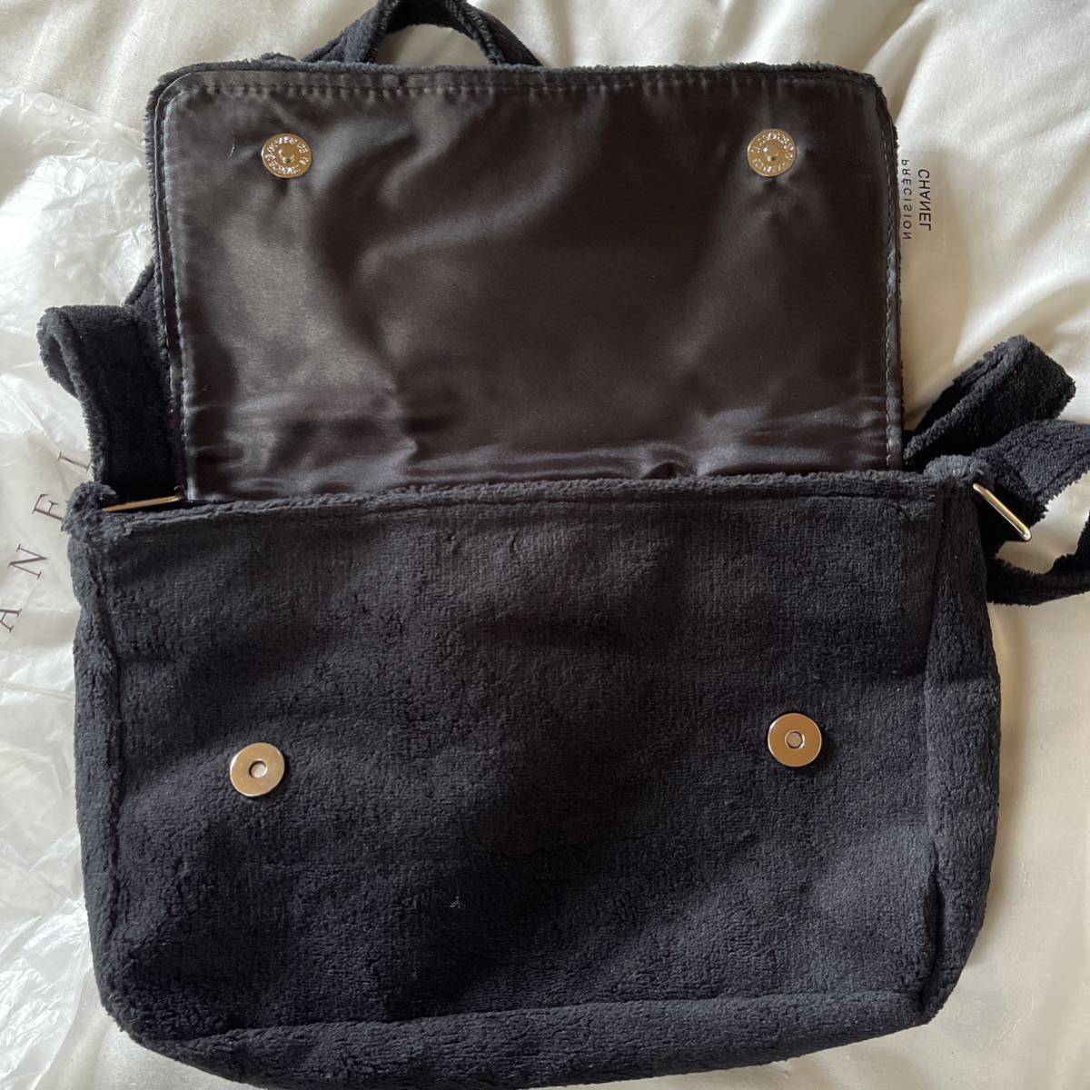 CHANEL☆シャネル☆ノベルティ☆ショルダーバッグ☆黒＋白のロゴ☆新品