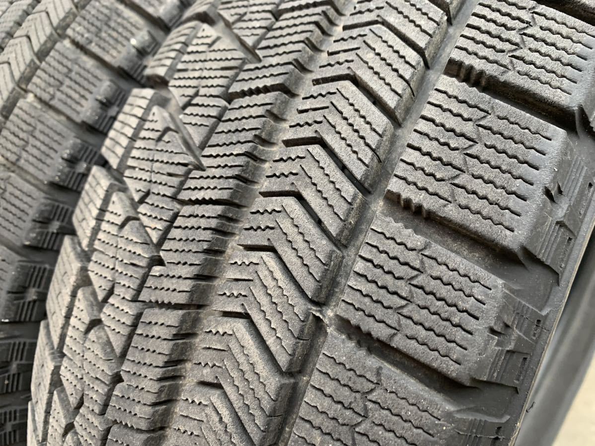 スタッドレスタイヤ 205/65R16ブリヂストン ブリザック