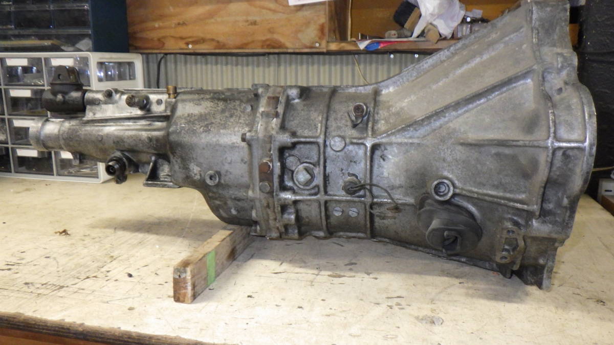 L型用トランスミッション　亀有Bタイプ3速クロスミッション　ジャンク品　引き取り限定